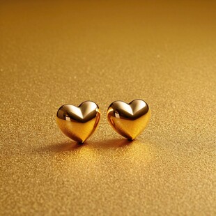 金色心形耳钉