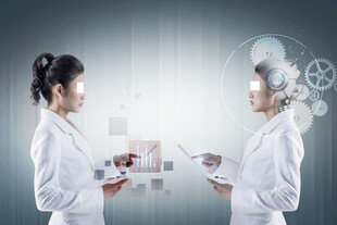 两位科研人员的创新交流