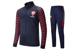 深蓝色条纹运动套装