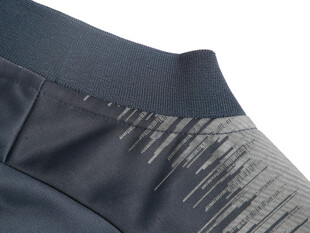 运动服细节特写