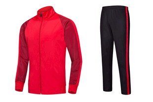红色运动套装两件套