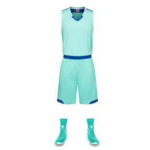 浅蓝色篮球运动套装展示