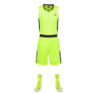 荧光绿运动套装