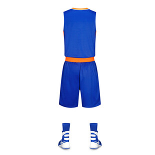 蓝色篮球运动套装及配件