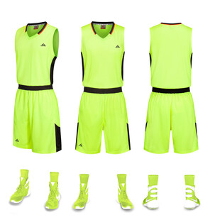 荧光绿运动套装展示