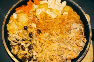 一锅食材大杂烩