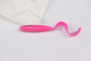 粉色螺旋形软质钓鱼饵