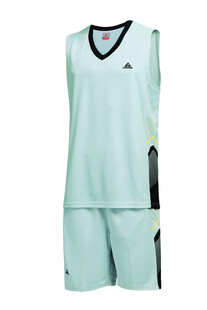 浅绿篮球运动套装