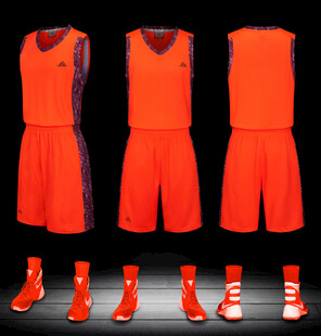 橙色篮球运动套装及装备