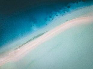 梦幻蓝粉渐变抽象背景图