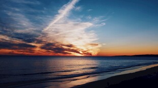 海边美丽日落景象