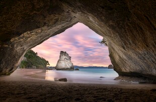洞穴望海美景