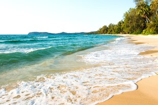 美丽的海滨沙滩风景
