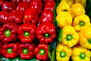 多彩甜椒堆叠展示