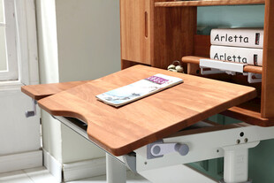 简约木质学习工作桌