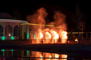 打铁花铁壶表演