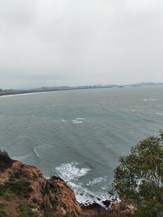 海岸风光 海浪拍击岩石