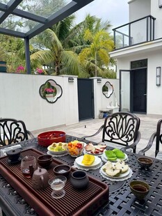 户外庭院惬意休闲场景