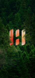 绿色背景上的立体logo