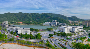 城市山水间的建筑景致