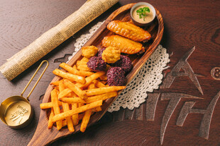 美味炸物拼盘 诱人小食