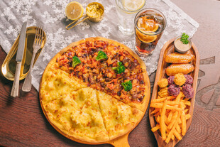 美味披萨配薯条等美食