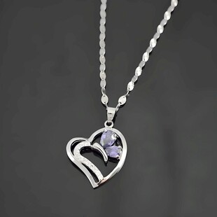 心形镶嵌宝石银色项链