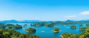 千岛湖浙江岛屿湖泊蓝天山水旅游