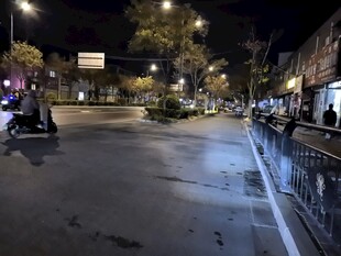 夜晚城市街道景象