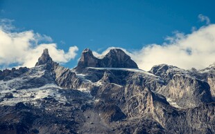 壮丽雪山风景