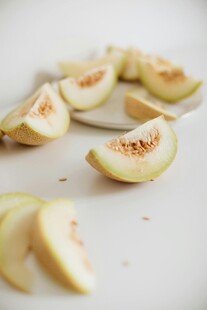 切开的甜瓜切片