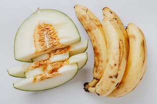 甜瓜与香蕉的新鲜组合