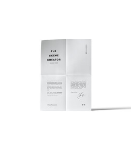 简约风格白色折叠宣传单展示样机