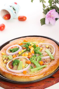 美味蔬菜披萨