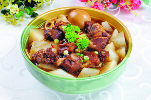 萝卜炖牛肉 美味诱人