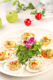 精致美味的海鲜饺摆盘
