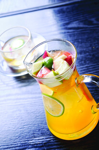 清凉水果茶 夏日好滋味