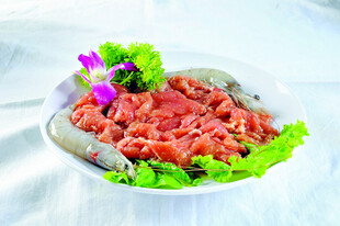 新鲜生牛肉拼盘