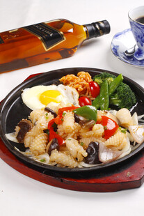美味韩式石锅拌饭