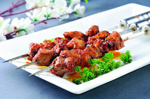 美味烤肉串 色泽诱人