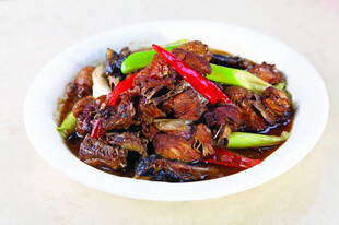 美味农家风味红烧鸡块