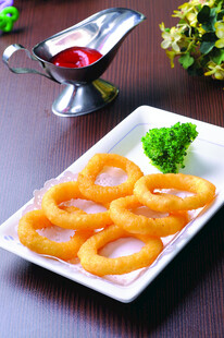 美味鱿鱼圈摆盘精致