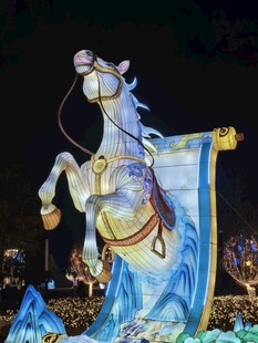 梦幻彩灯马造型