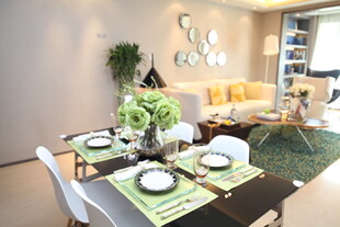 现代简约风温馨餐厅布置