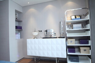 现代简约风格的室内置物区