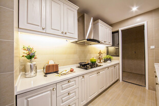 现代简约风格的温馨厨房