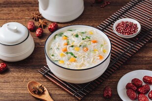 蔬菜鸡丝粥