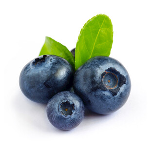 新鲜蓝莓带绿叶的美味