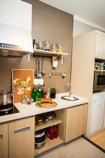 现代简约风开放式厨房一角