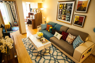 温馨现代风客厅家居场景